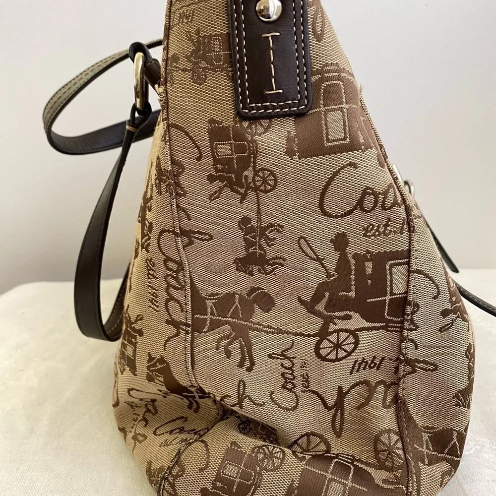 Coach Canvas Chelsea Horse and Carriage Satchel/ Tote Bag